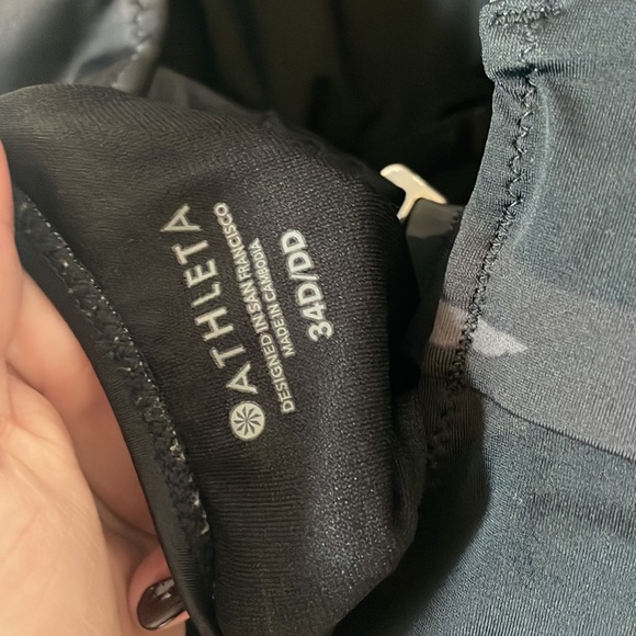 Athleta Tank stop Build in Underwire Bra - Picture 3 of 3